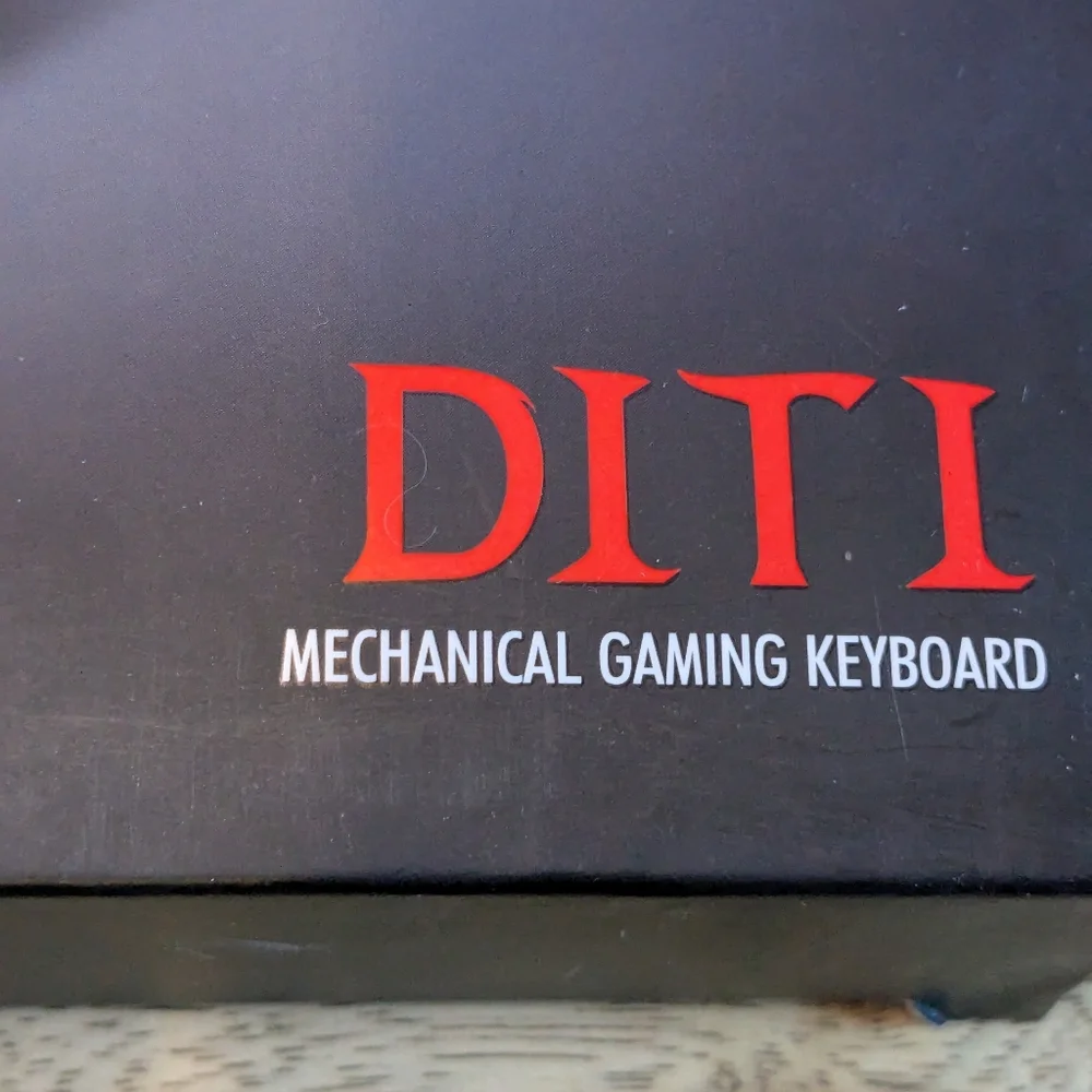 NWOT Redragon K585 DITI Wired One-Handed RGB Mechanical Gaming Keyboard